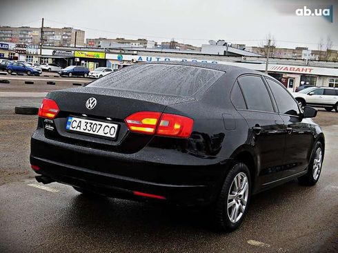 Volkswagen Jetta 2012 - фото 3