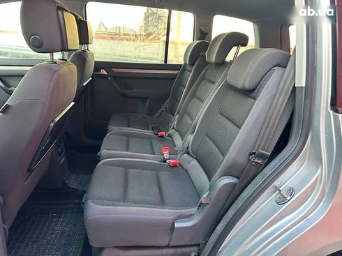 Volkswagen Touran 2012 - фото 10