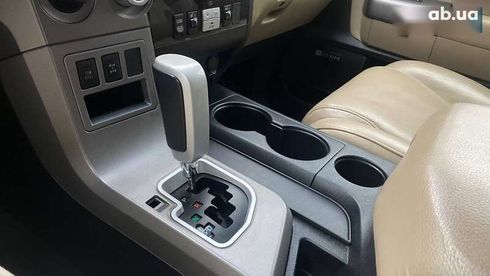 Toyota Sequoia 2013 - фото 23