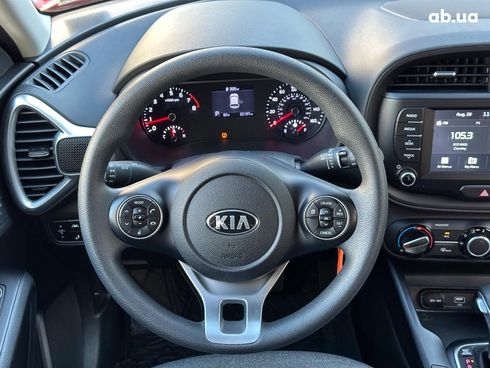 Kia Soul 2021 красный - фото 19