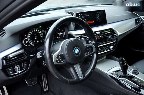 BMW 5 серия 2018 - фото 18