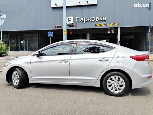 Hyundai Elantra 2016 - фото 9