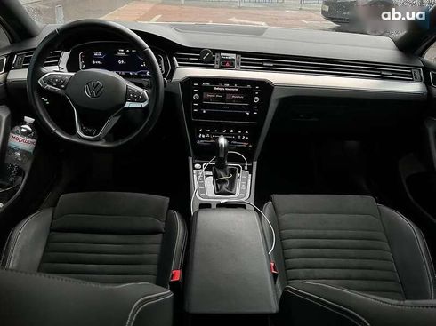 Volkswagen Passat 2021 - фото 19