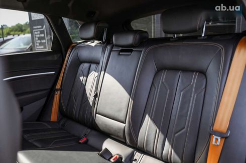 Audi E-Tron 2022 - фото 17