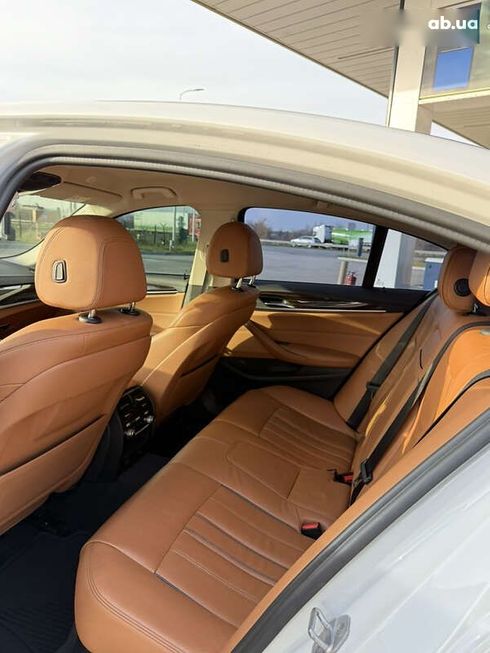 BMW 5 серия 2017 - фото 14