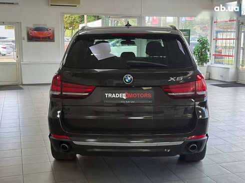 BMW X5 2014 - фото 11
