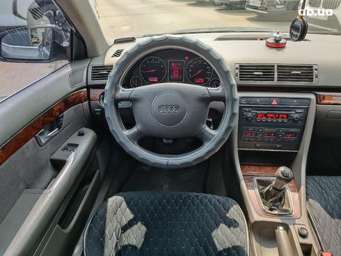 Audi A4 2005 серый - фото 16