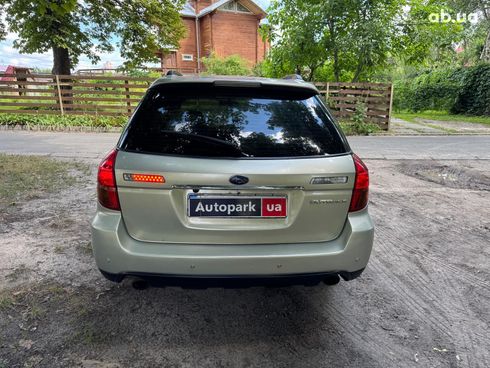 Subaru Legacy 2005 бежевый - фото 6