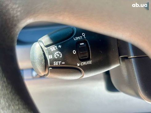 Opel Vivaro 2020 - фото 24