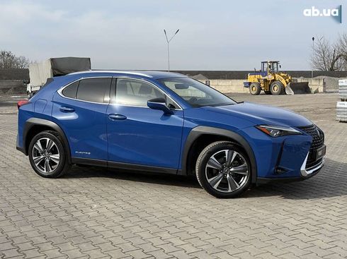 Lexus UX 2020 - фото 4