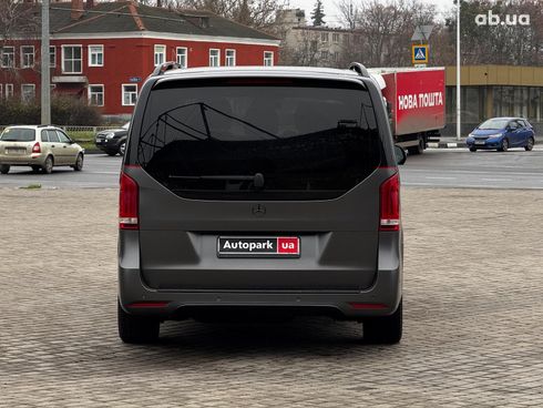 Mercedes-Benz V-Класс 2017 черный - фото 21