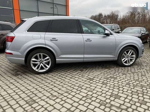 Audi Q7 2018 - фото 8