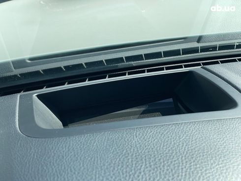 BMW 5 серия 2015 белый - фото 36