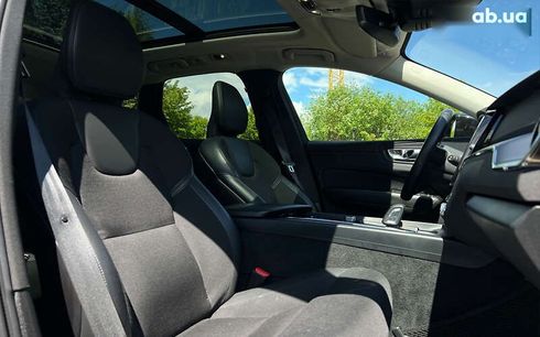 Volvo XC60 2020 - фото 9