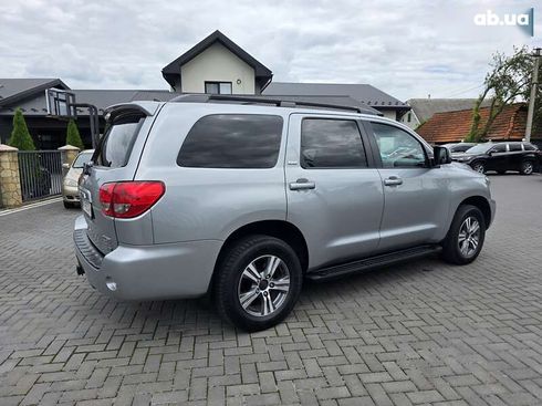 Toyota Sequoia 2014 - фото 14