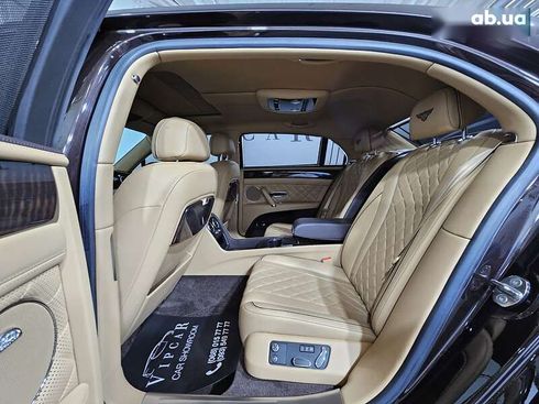 Bentley Flying Spur 2017 - фото 10