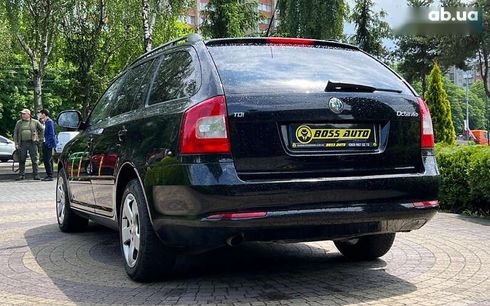 Skoda Octavia 2010 - фото 5