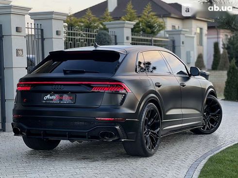 Audi RS Q8 2021 - фото 23