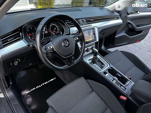 Volkswagen Passat 2018 - фото 19