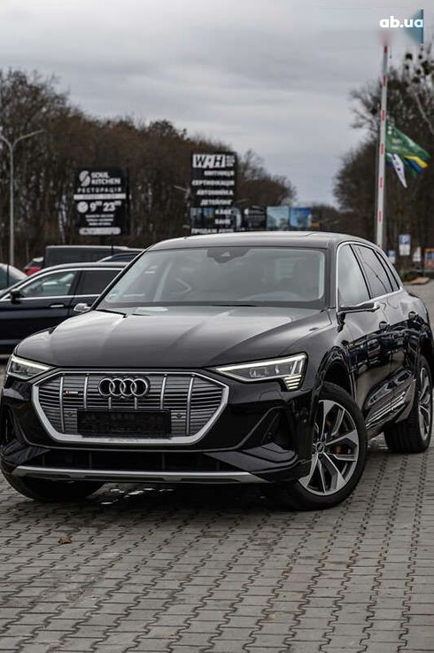 Audi E-Tron 2021 - фото 13