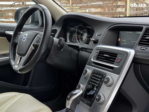 Volvo S60 2016 серый - фото 52