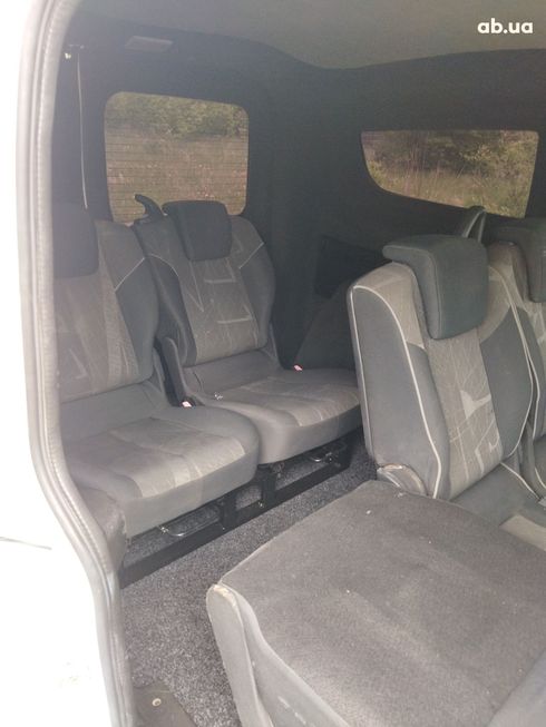 Fiat Doblo 2010 белый - фото 9