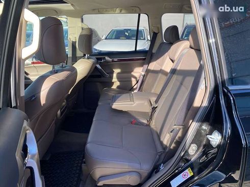 Lexus GX 2017 - фото 21