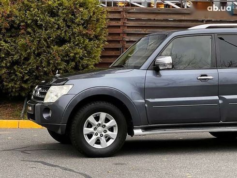 Mitsubishi Pajero Wagon 2009 - фото 10