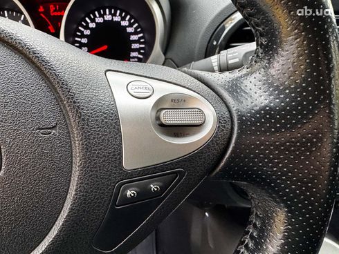 Nissan Juke 2012 красный - фото 14
