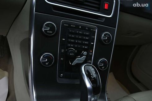 Volvo S60 2013 - фото 29