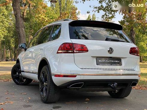 Volkswagen Touareg 2017 - фото 6