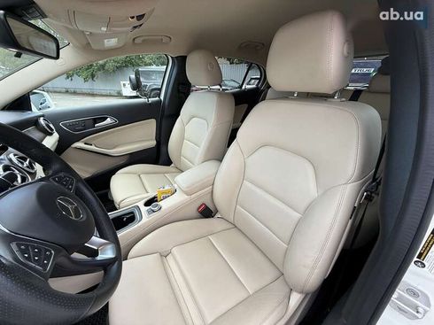 Mercedes-Benz GLA-Класс 2016 - фото 16