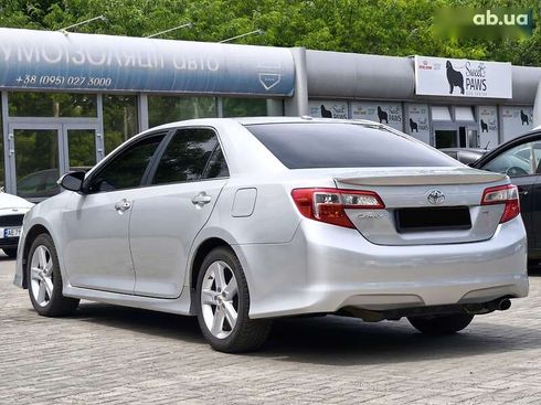 Toyota Camry 2013 - фото 8
