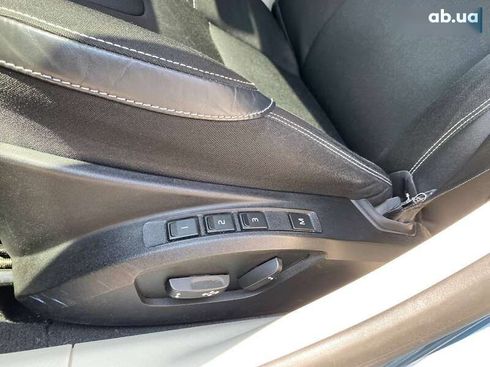 Volvo V40 2013 - фото 21