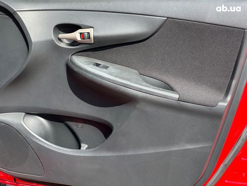 Toyota Corolla 2009 красный - фото 44