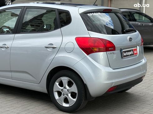 Kia Venga 2011 серый - фото 10
