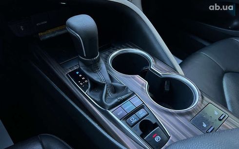 Toyota Camry 2019 - фото 21