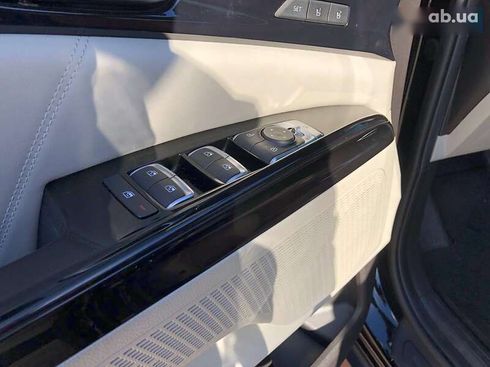 Kia Carnival 2021 - фото 19