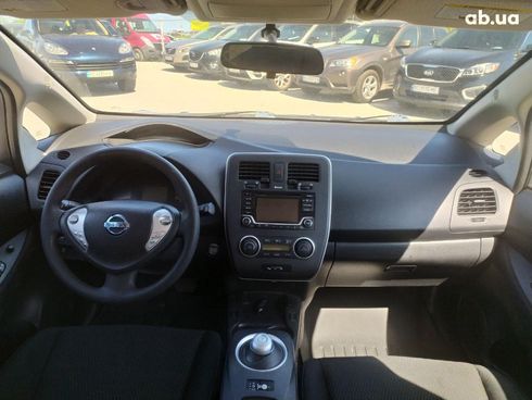 Nissan Leaf 2017 серый - фото 21