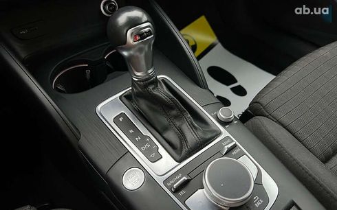 Audi A3 2018 - фото 17