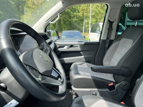 Volkswagen Multivan 2023 - фото 27