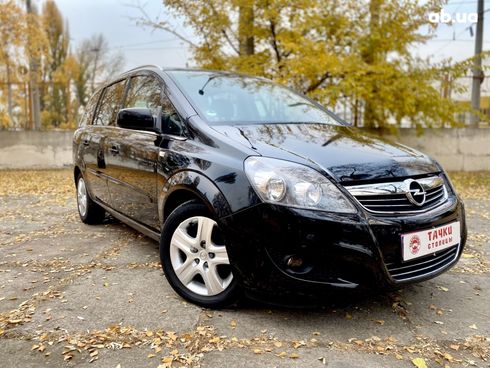 Opel Zafira 2011 черный - фото 3