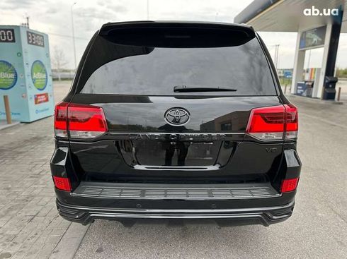 Toyota Land Cruiser 2020 - фото 12