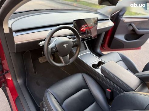 Tesla Model Y 2023 - фото 10