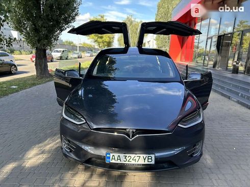 Tesla Model X 2018 - фото 4