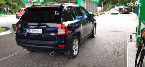 Jeep Compass 2011 черный - фото 4