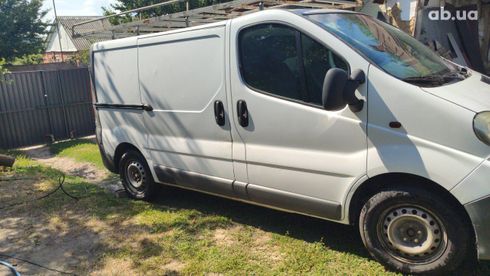 Opel Vivaro 2007 белый - фото 6