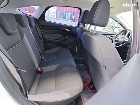 Ford Focus 2014 - фото 11