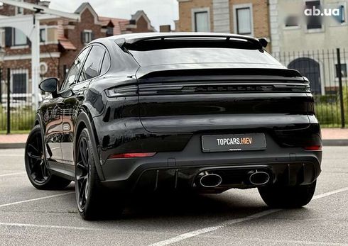 Porsche Cayenne Coupe 2024 - фото 17