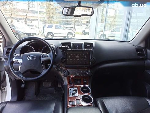 Toyota Highlander 2013 - фото 14